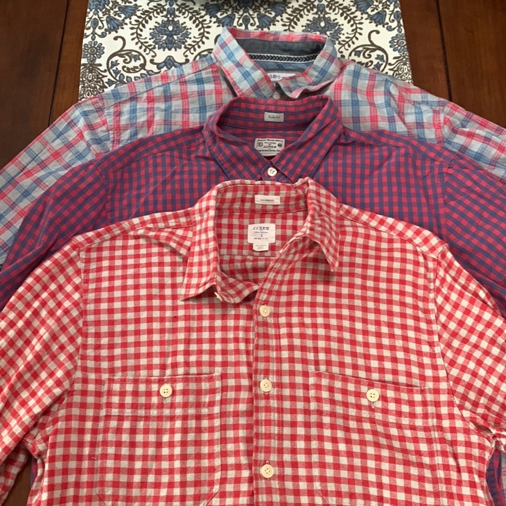 Plaid long sleeve shirts size small